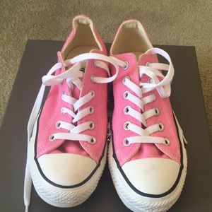 Converse - pink - NWOT